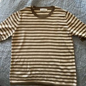 Oak and fort T- shirt in viscose. Excellent condition. Barely used
